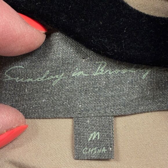 ANTHROPOLOGIE SUNDAY IN BROOKLYN Long Sleeve Metallic Top Women’s Size Medium - Picture 6 of 7